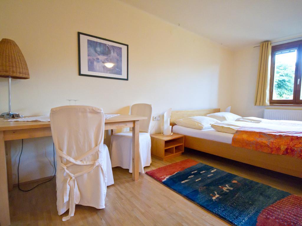Pension Popotnik Villach Habitación foto